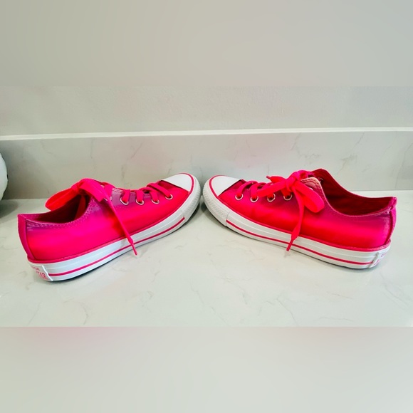 Converse Chuck Taylor All Star Pink Ombre Tie Dye Sneakers ! - Picture 3 of 5